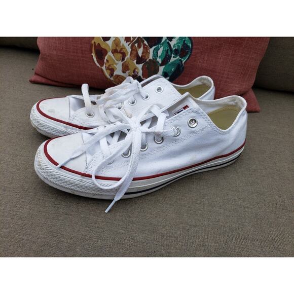 Converse Chuck Taylor All Star Low Top Unisex Women Size 9 Men’s size 7 White - Picture 1 of 10